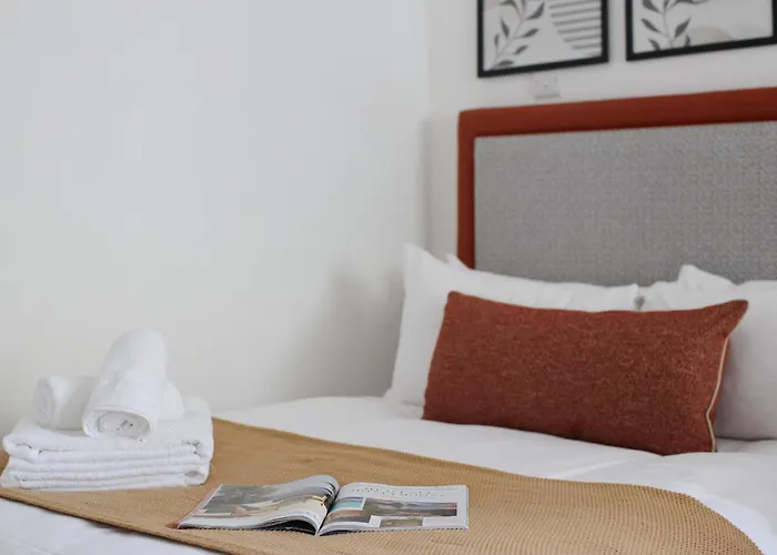 Luxurious Studio Retreat - La Reserve Knightsbridge